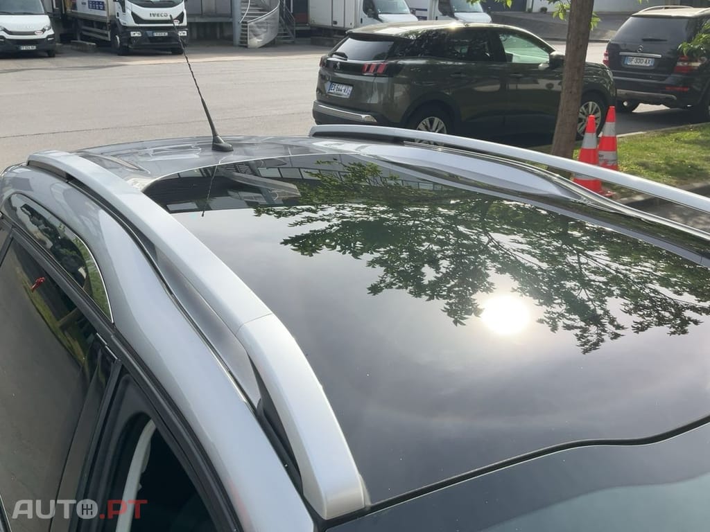 Peugeot 2008 1.2 PureTech Crossway EAT6
