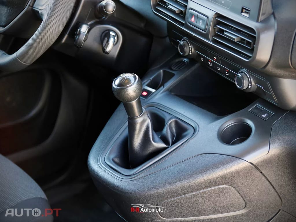 Peugeot Partner  1.5 BlueHDi Pro Longa