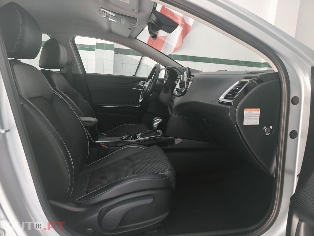 Kia Ceed SW 1.6 GDi PHEV Tech 6DCT