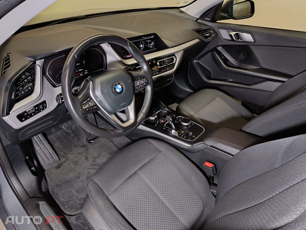 BMW 216 d Auto 
