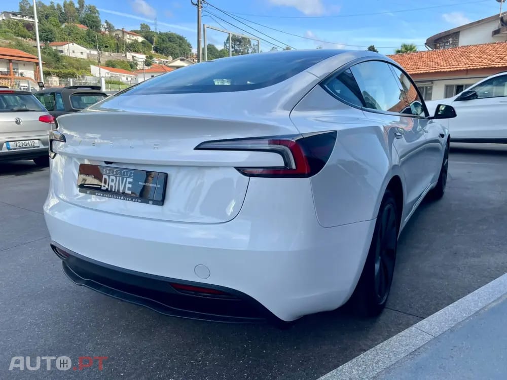 Tesla Model 3 Tração Traseira