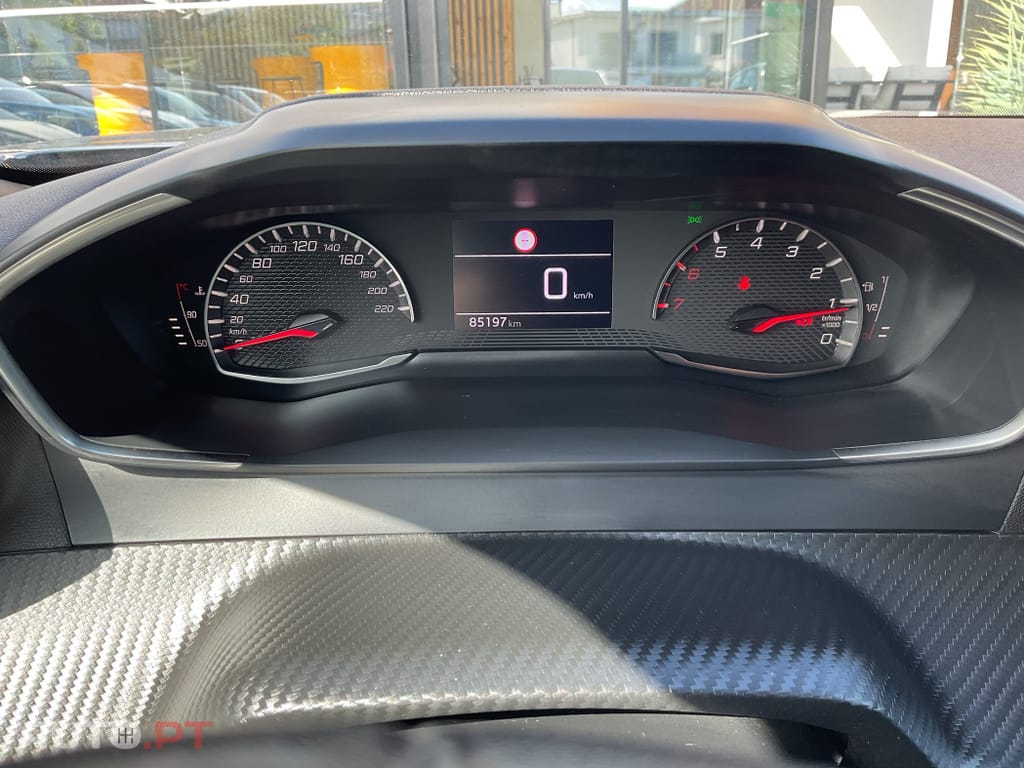 Peugeot 2008 1.2 PureTech Active Pack