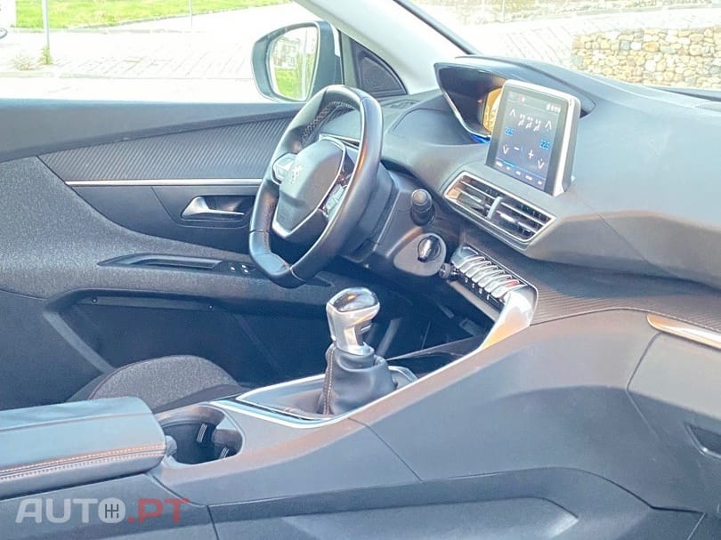 Peugeot 3008 1.5 BlueHDi Active Pack