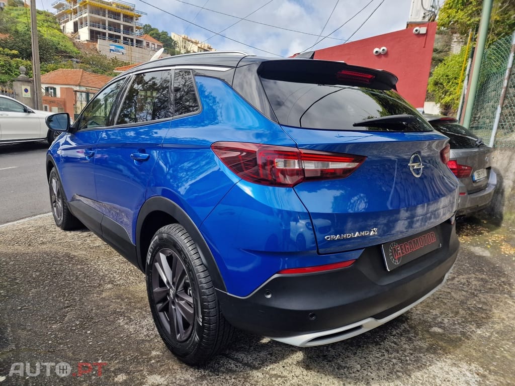 Opel Grandland (X) 1.2 S&S Business Edition