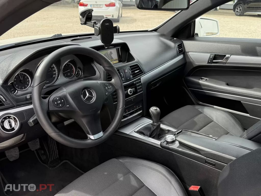 Mercedes-Benz E 250 CDI Avantgarde BlueEfficiency — fotografia 14