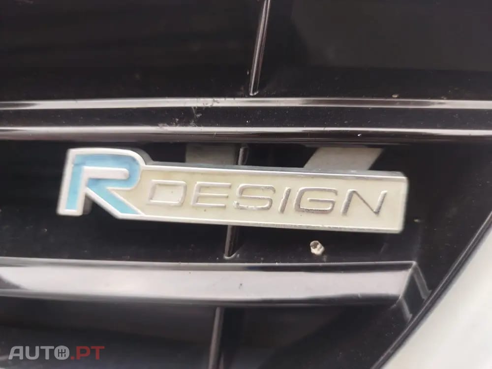 Volvo V40 2.0 D4 R-Design Summum