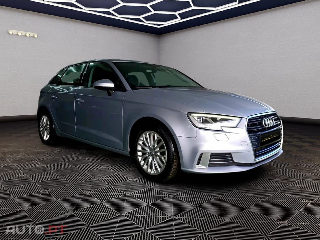 Audi A3 Sportback 1.6 TDI ultra Attraction