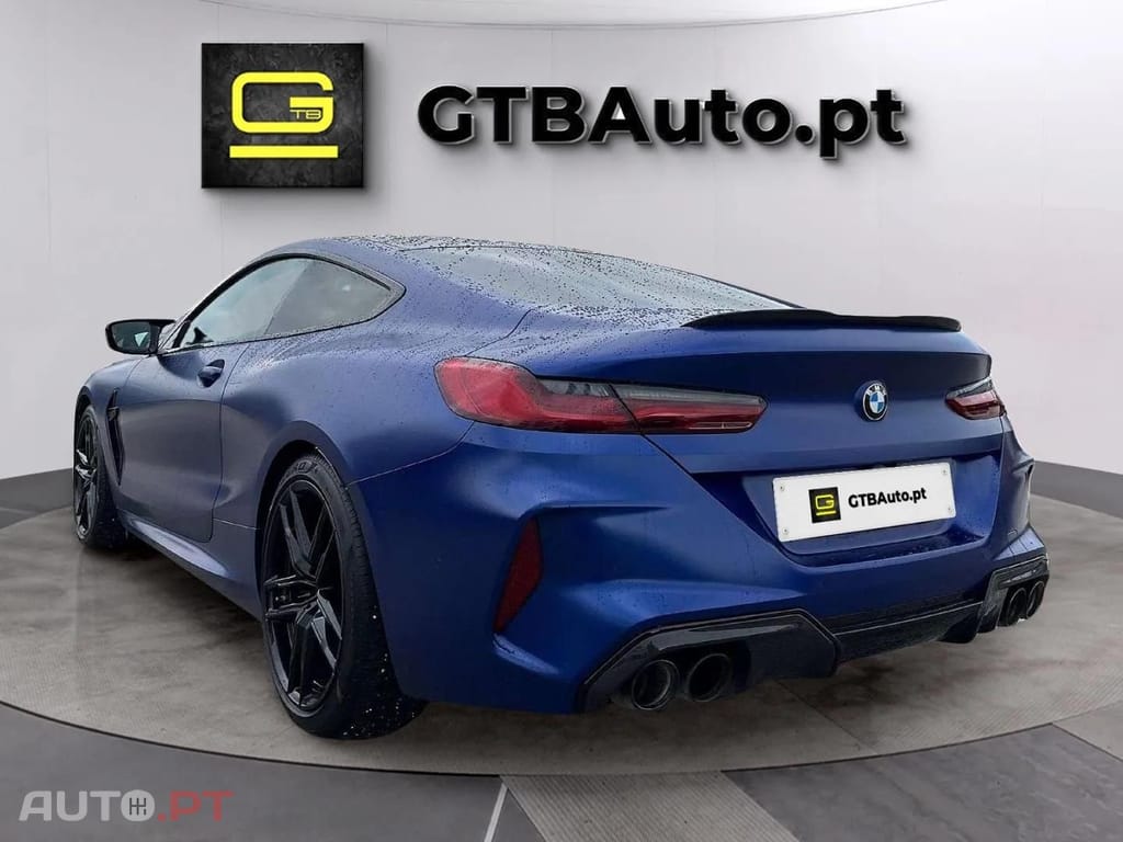 BMW M8 Coupé FROZEN MARINA BAY BLUE 
