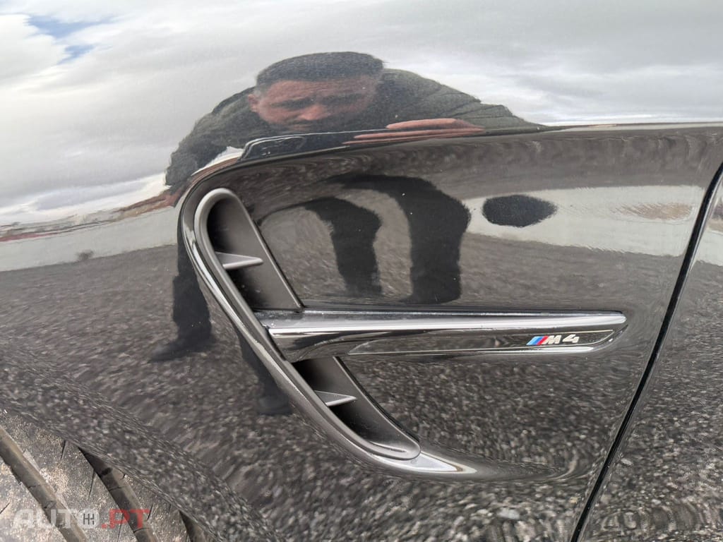 BMW M4 DKG Competition