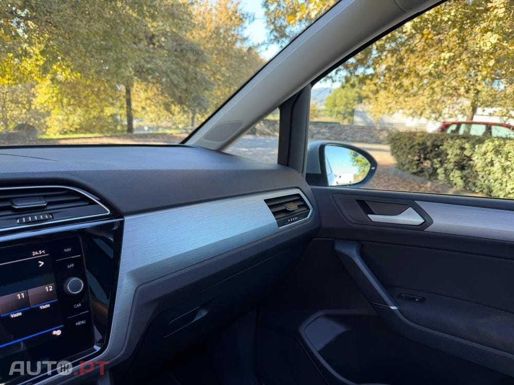 Volkswagen Touran 2.0 TDI Highline DSG