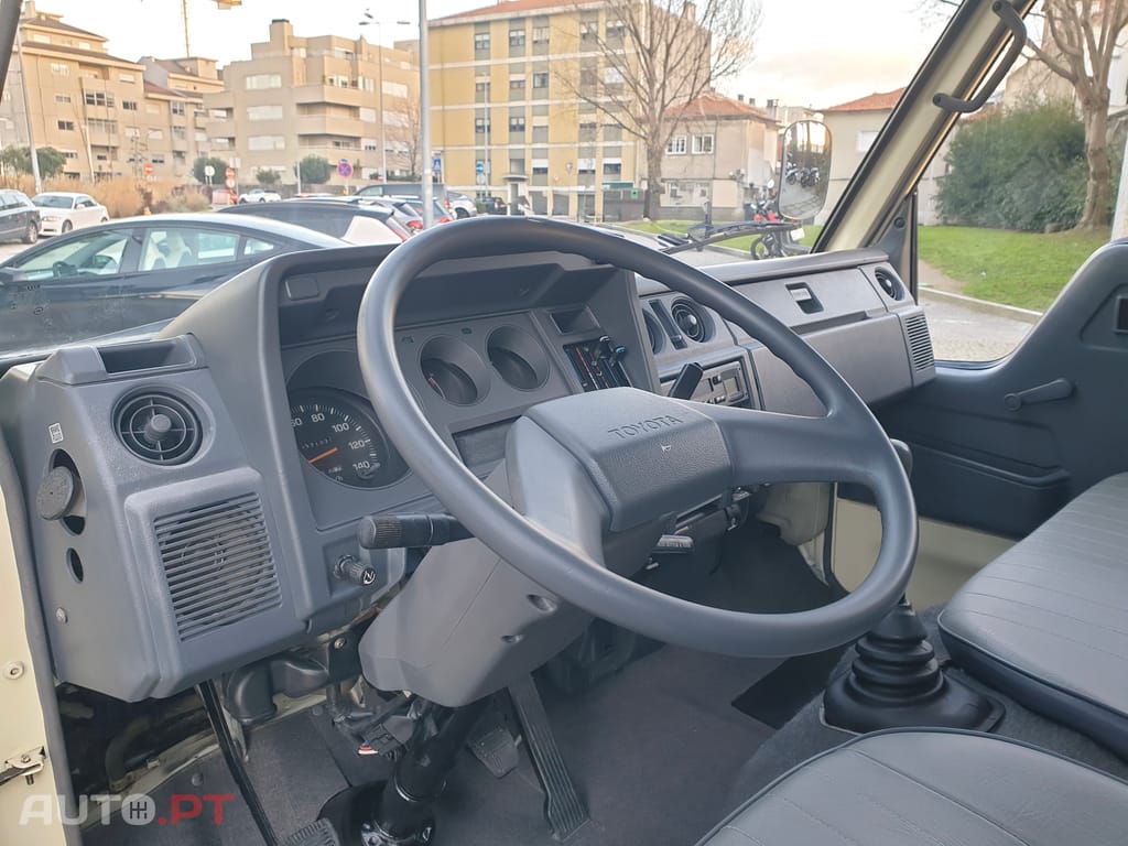 Toyota Dyna 150 2.8D 83cv