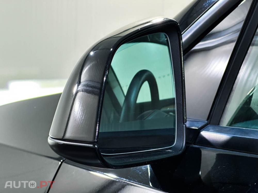 Tesla Model Y Long Range Dual Motor AWD