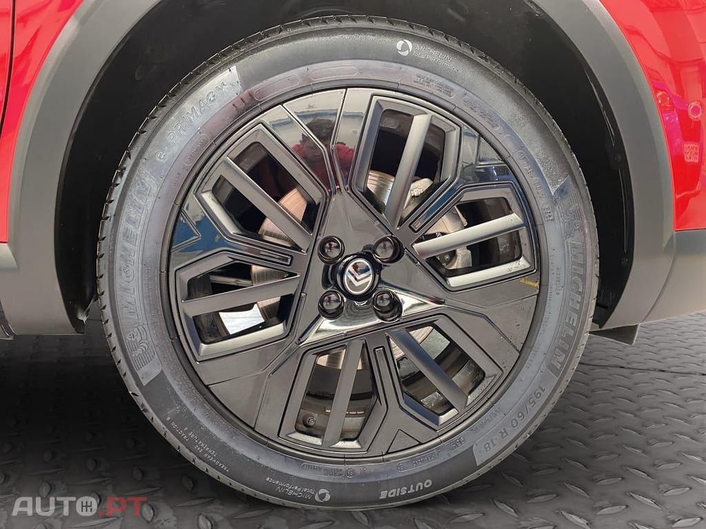 Citroen C4 1.2 PureTech Max EAT8