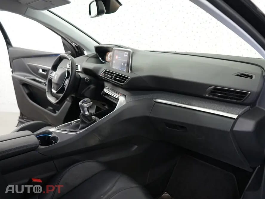 Peugeot 5008 1.2 PureTech Allure Pack
