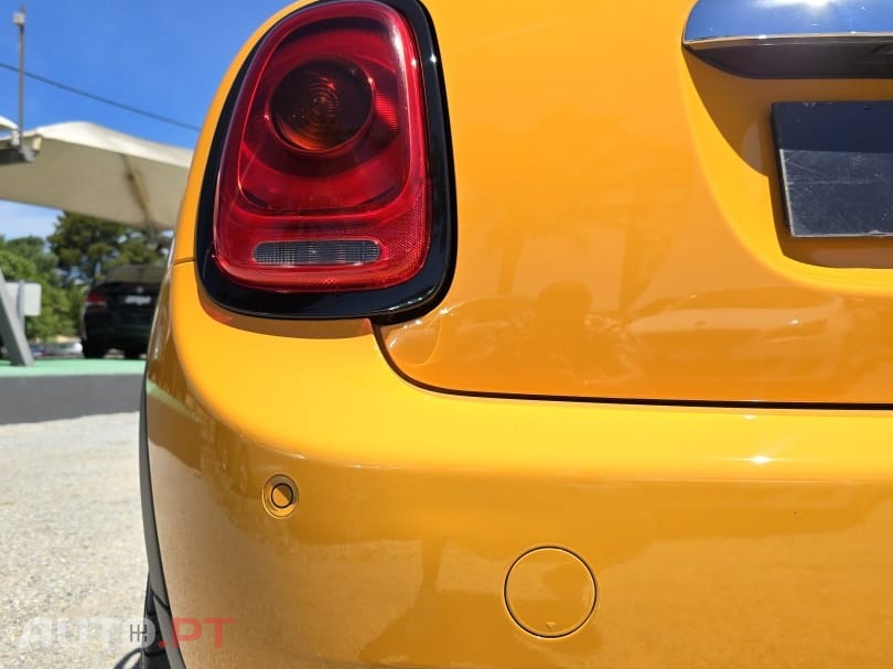 MINI Cooper Cooper D Auto