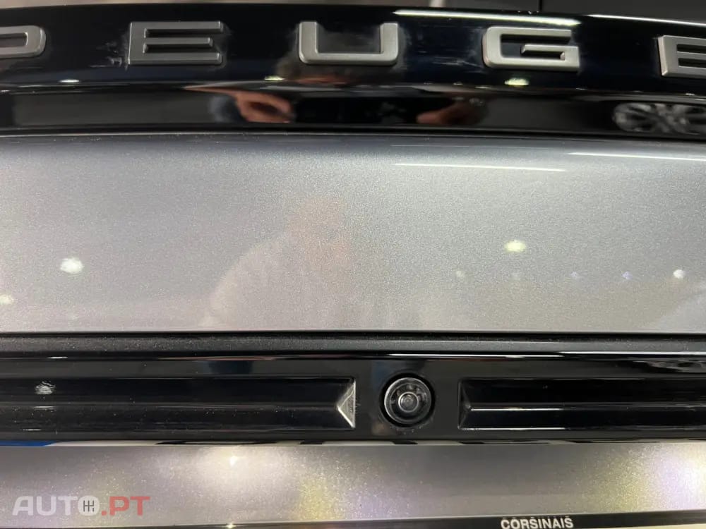 Peugeot 2008 1.2 Hybrid Allure e-DCS6