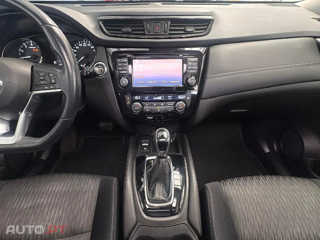Nissan X-Trail 1.3 DIG-T N-Connecta DCT