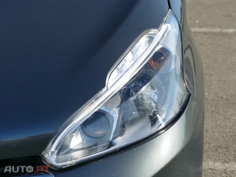 Peugeot 208 1.4 HDi Active