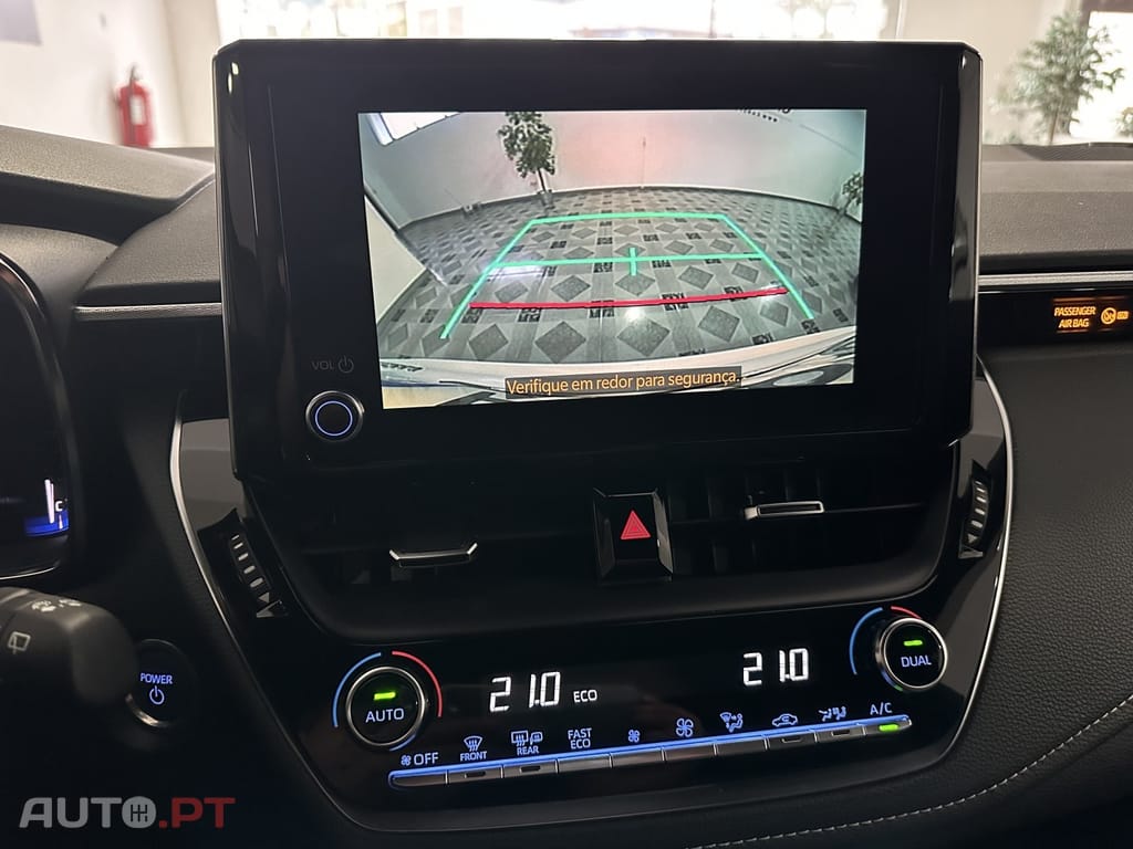 Toyota Corolla 1.8 Hybrid Exclusive