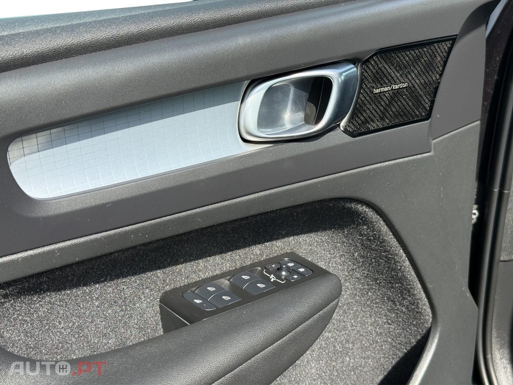 Volvo XC40 T4 Recharge DKG Inscription Expression