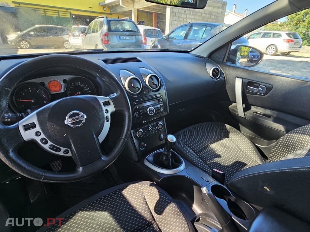 Nissan Qashqai 1.5 dCi Visia AC