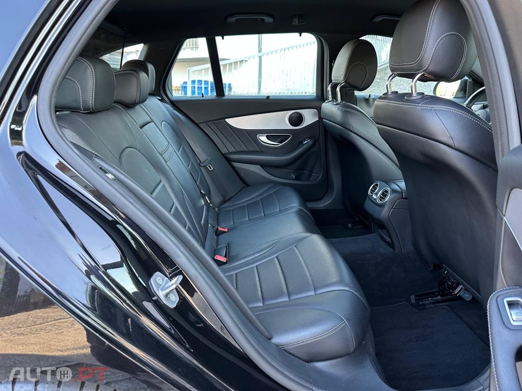 Mercedes-Benz C 300 h AMG Line
