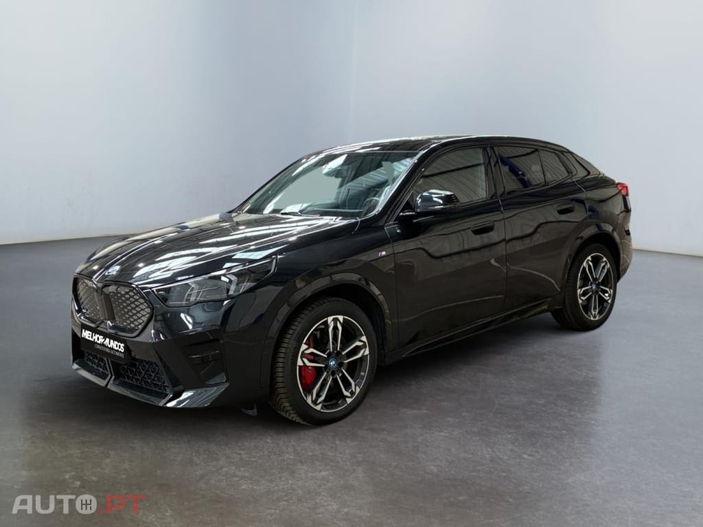 BMW iX2 eDrive20 Sport
