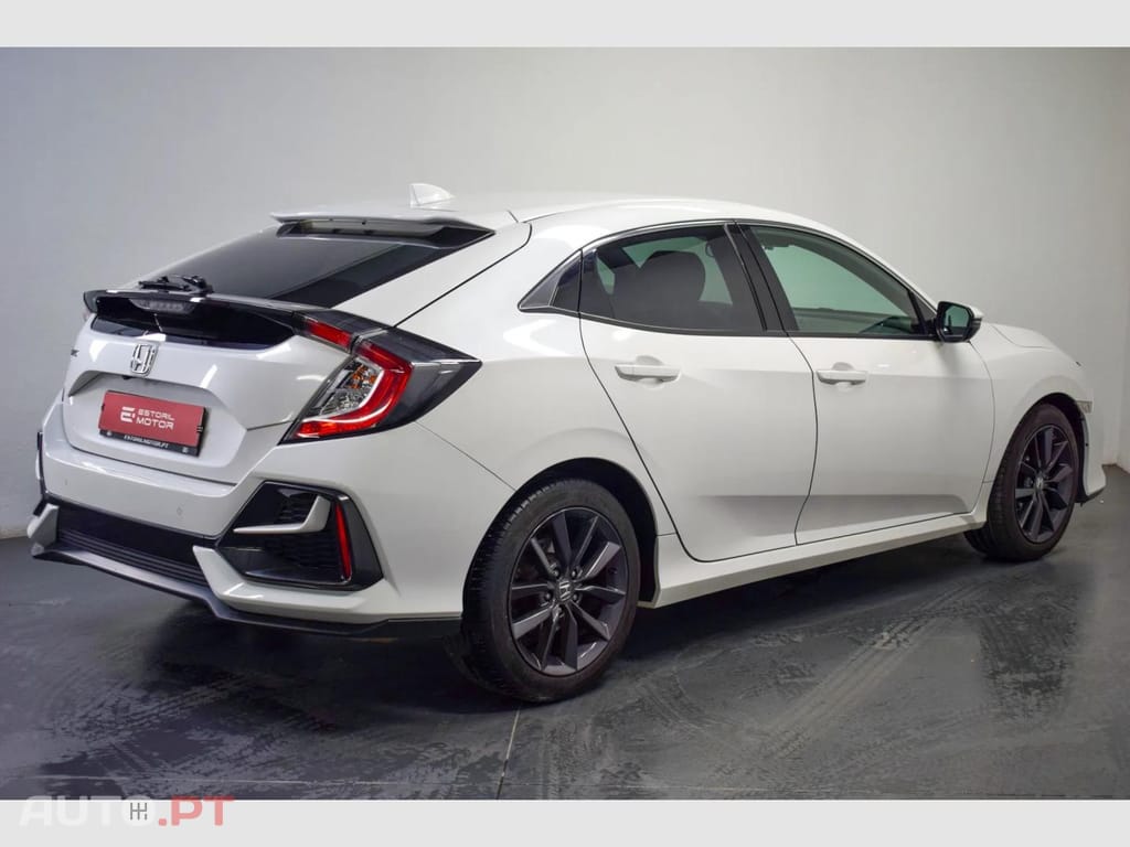 Honda Civic 1.0 i-VTEC TURBO CVT ELEGANCE NAVI