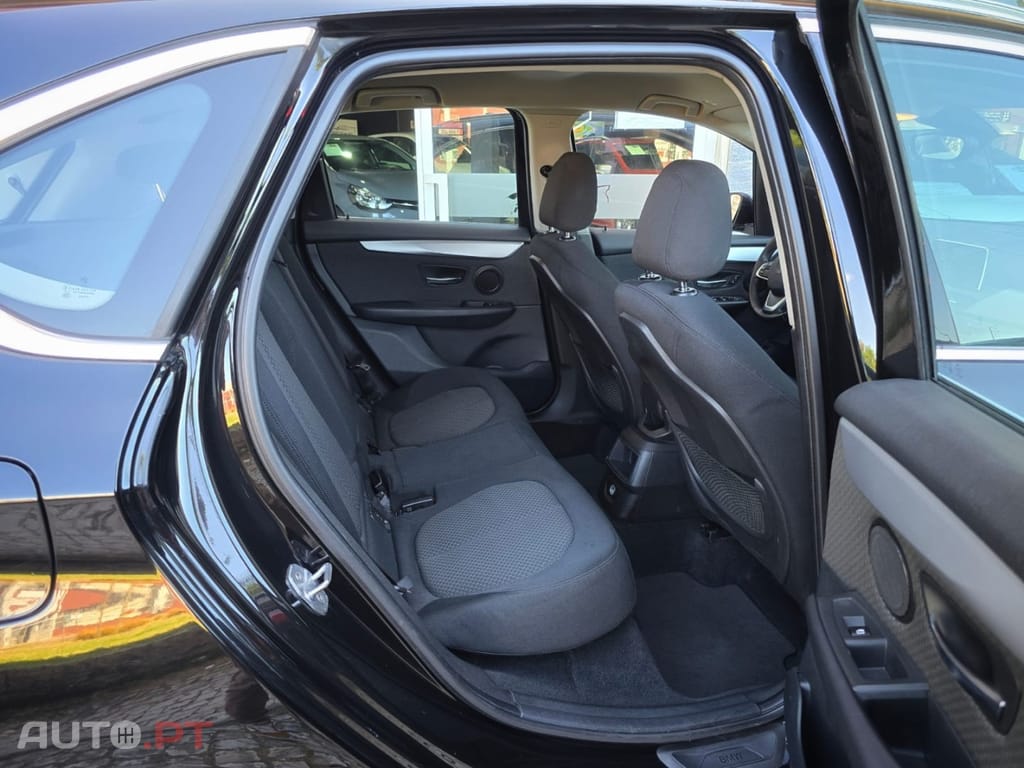 BMW 216 d