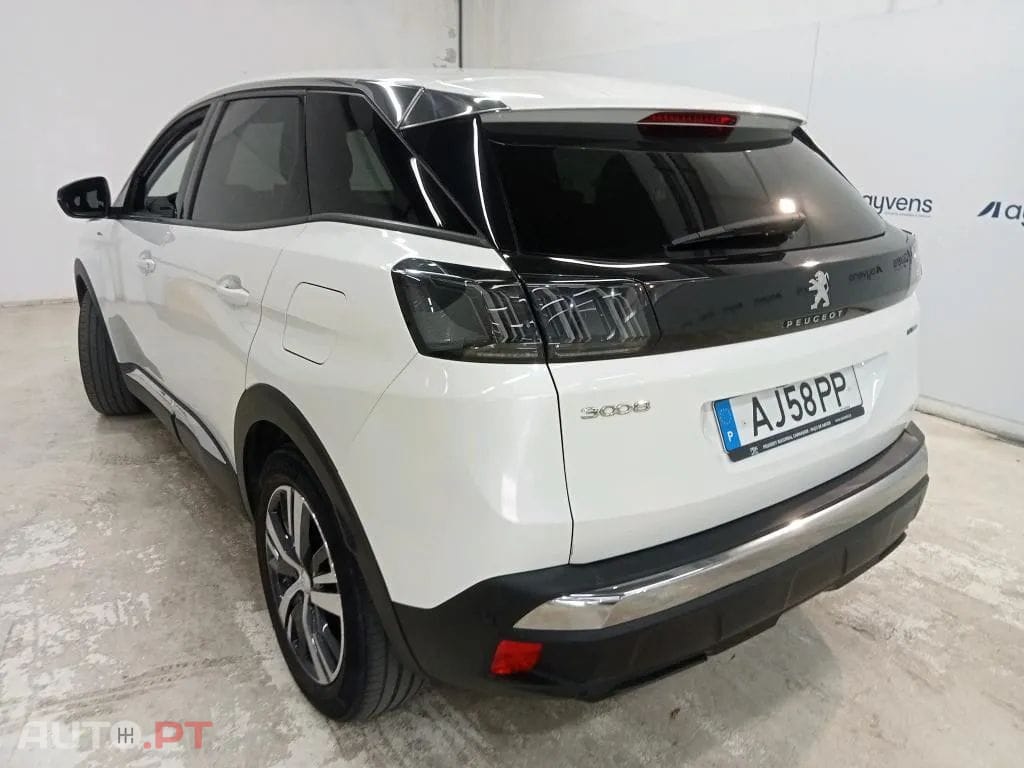 Peugeot 3008 1.6 Hybrid Allure e-EAT8