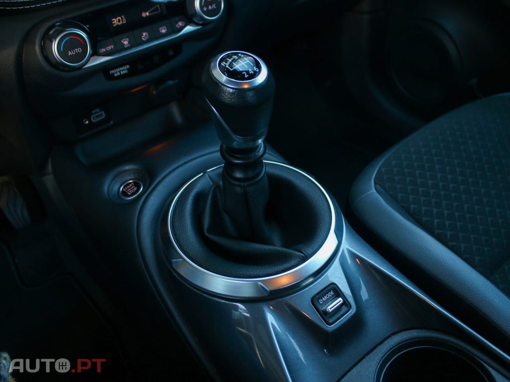 Nissan Juke 1.0 DIG-T N-Design Black