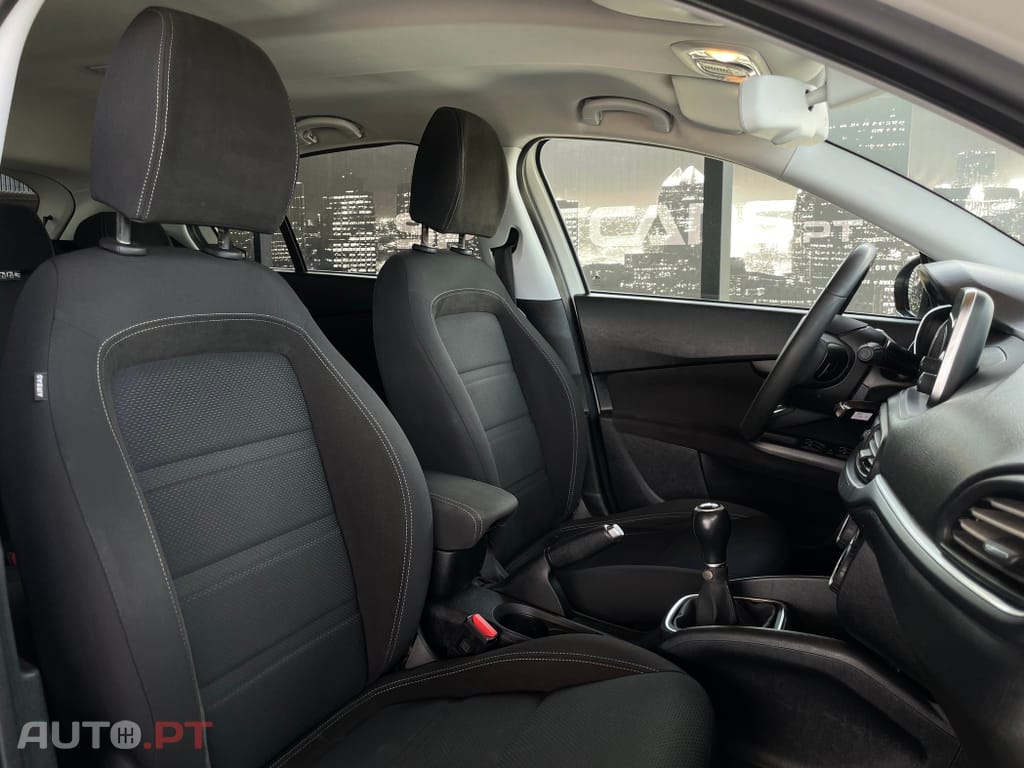 Fiat Tipo 1.3 M-Jet Lounge Tech J17