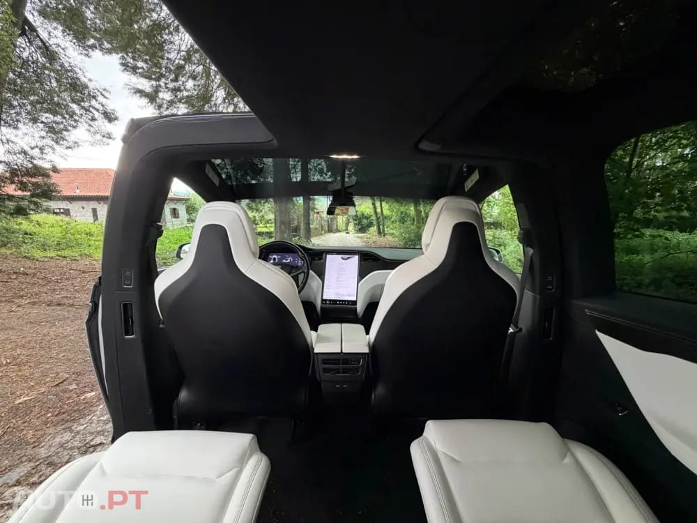 Tesla Model X 100D