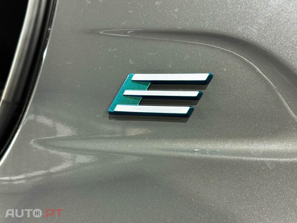 Peugeot E-208 51 kWh GT