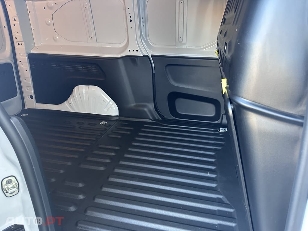 Peugeot Partner 1.5 BlueHDi Pemium Longa