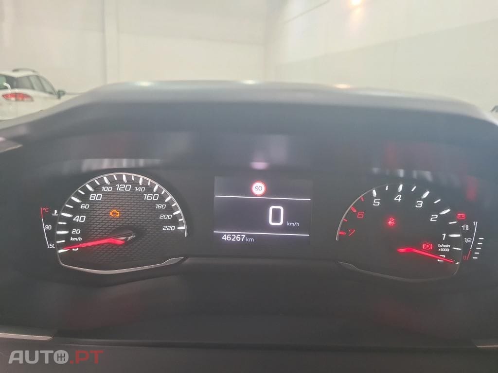 Peugeot 2008 1.5 BlueHDi Active Pack