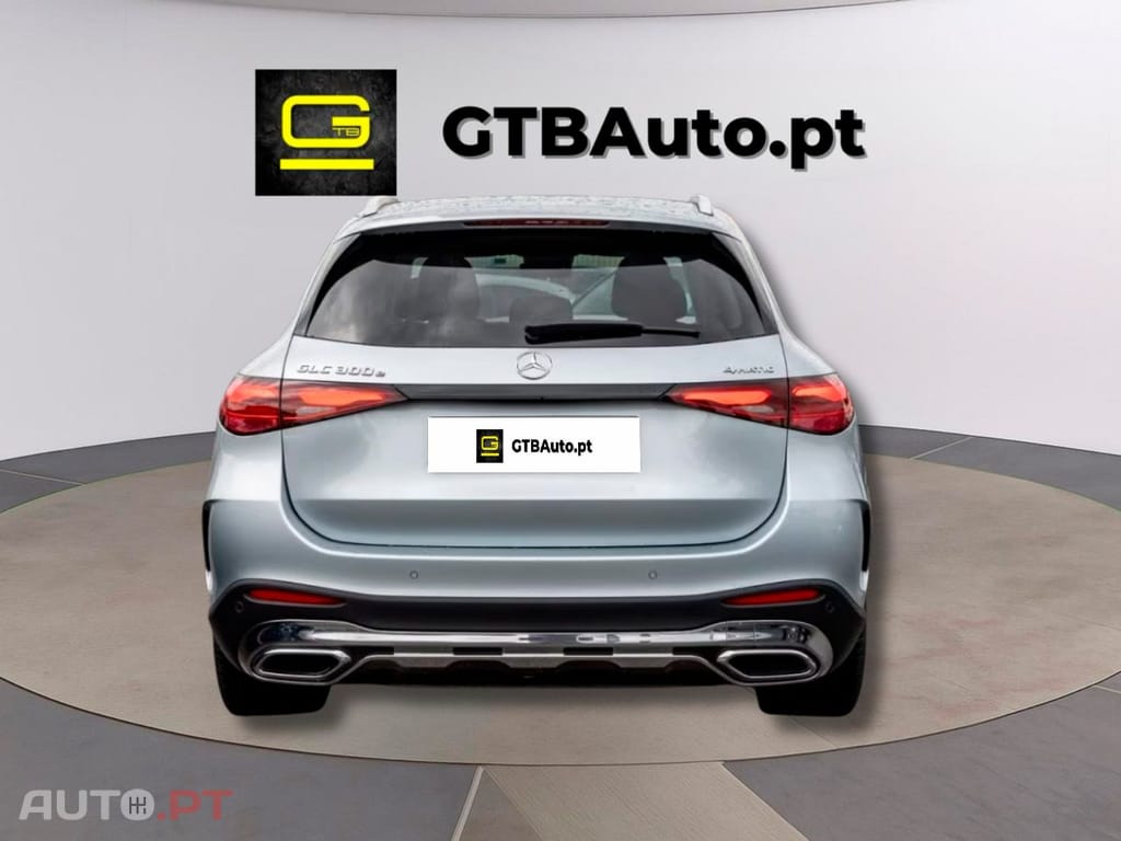 Mercedes-Benz GLC 300 I.V.A DEDUTIVEL e 4M AMG Line