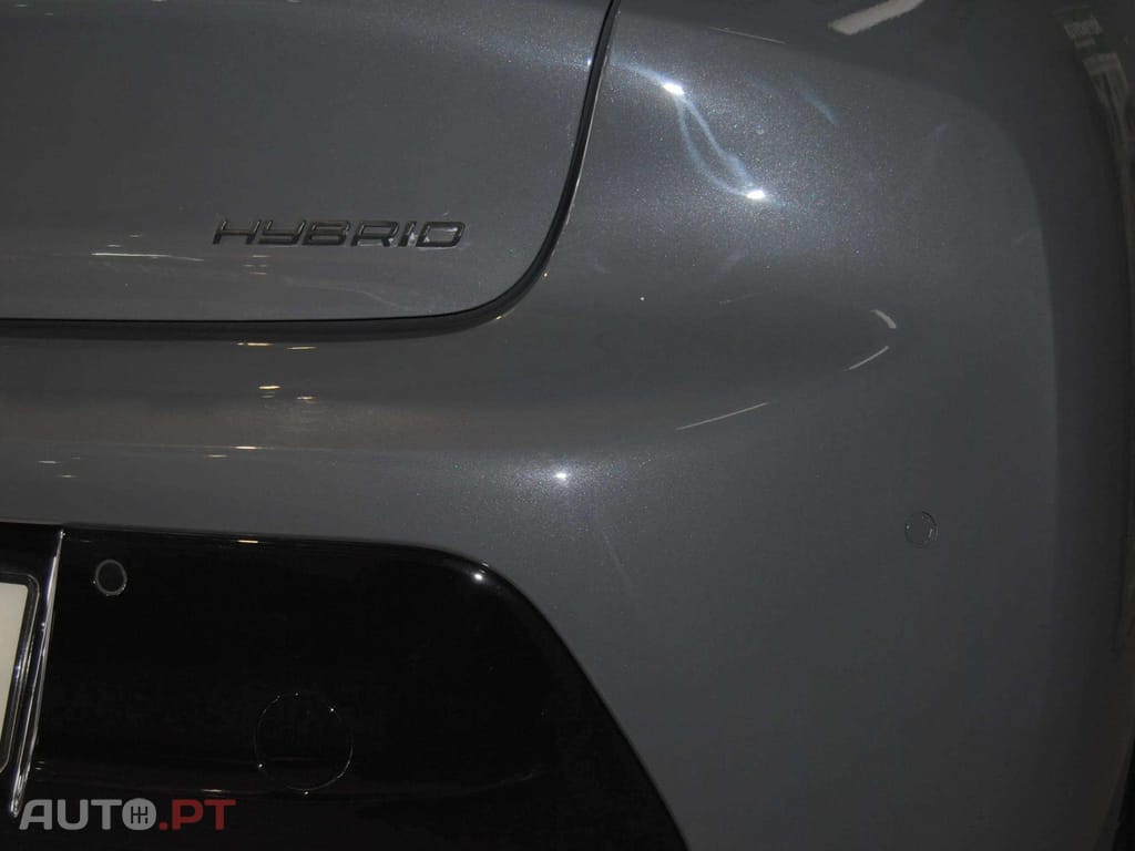 Peugeot 208 1.2 Hybrid Allure e-DCS6