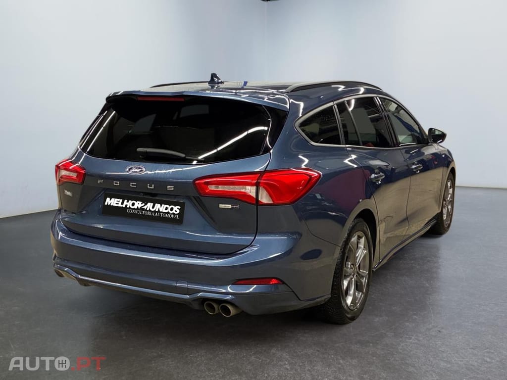 Ford Focus SW 1.0 EcoBoost ST-Line X