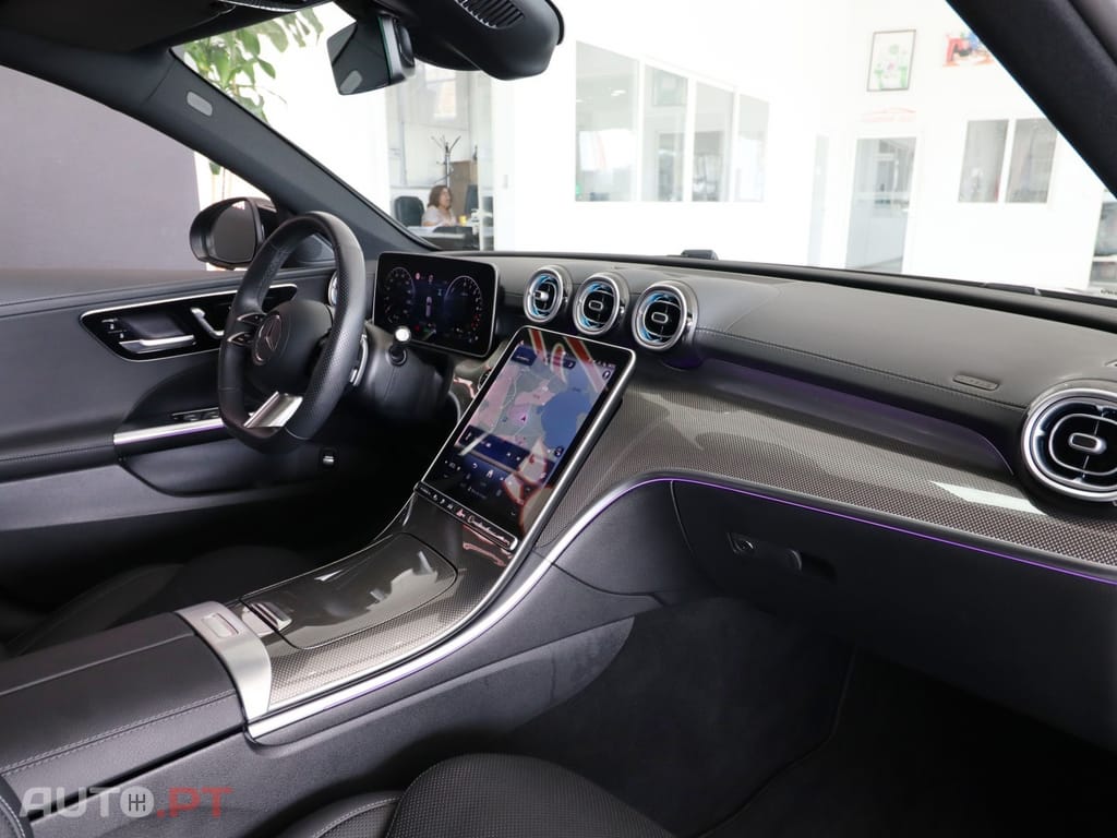 Mercedes-Benz C 300 e T 9G-TRONIC AMG Line