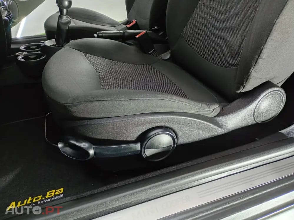 MINI Cooper Cooper D