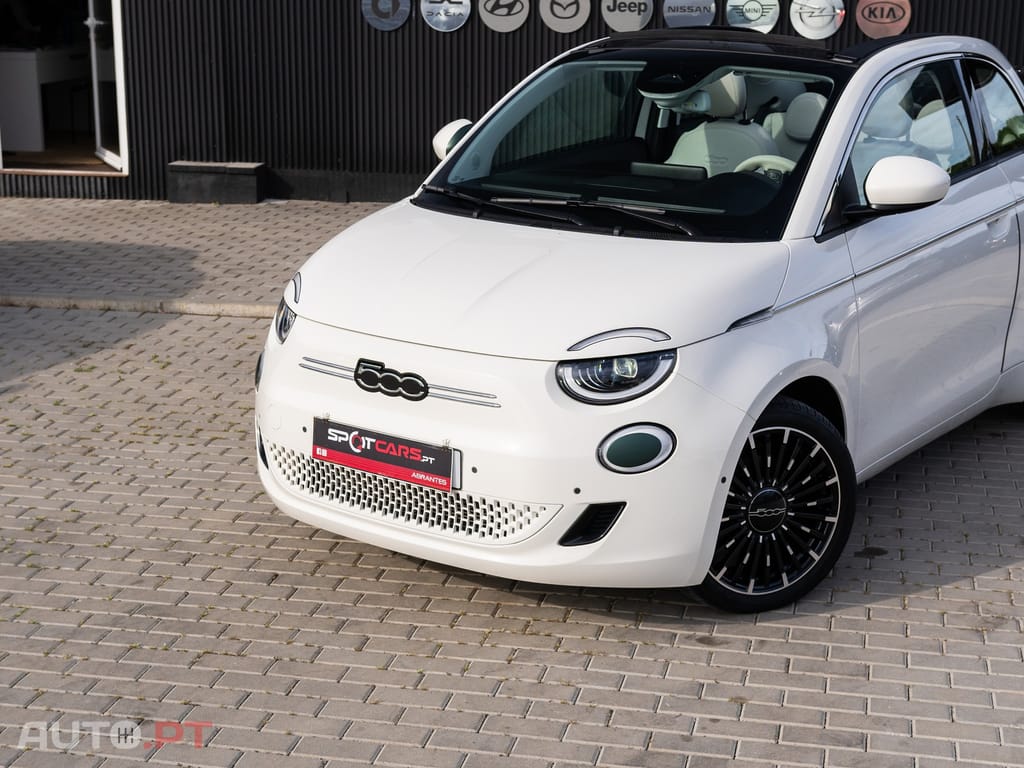Fiat 500e 42kWh la Prima (by Bocelli)