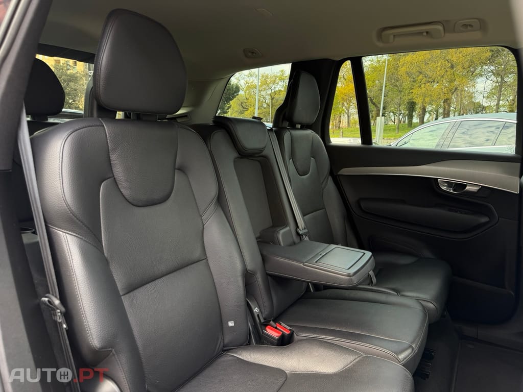 Volvo XC90 2.0 T8 PHEV Inscription Expression AWD