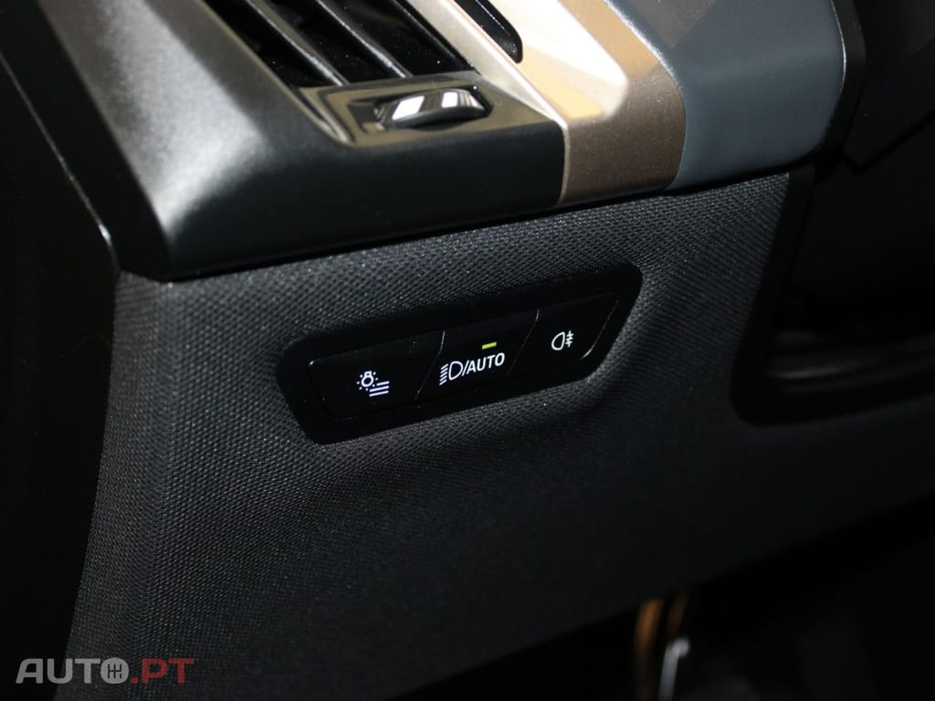 BMW iX XDRIVE 40 PACK I.V.A DEDUTÍVEL