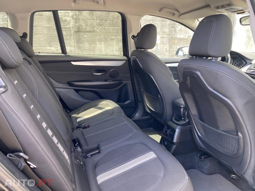 BMW 216 d 7L Line Sport