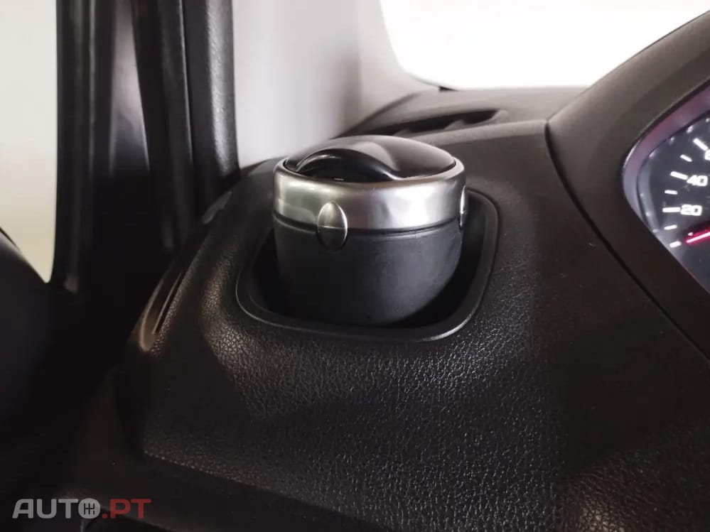 Peugeot Partner 1.5 Blue-HDI Premiun 3Lug