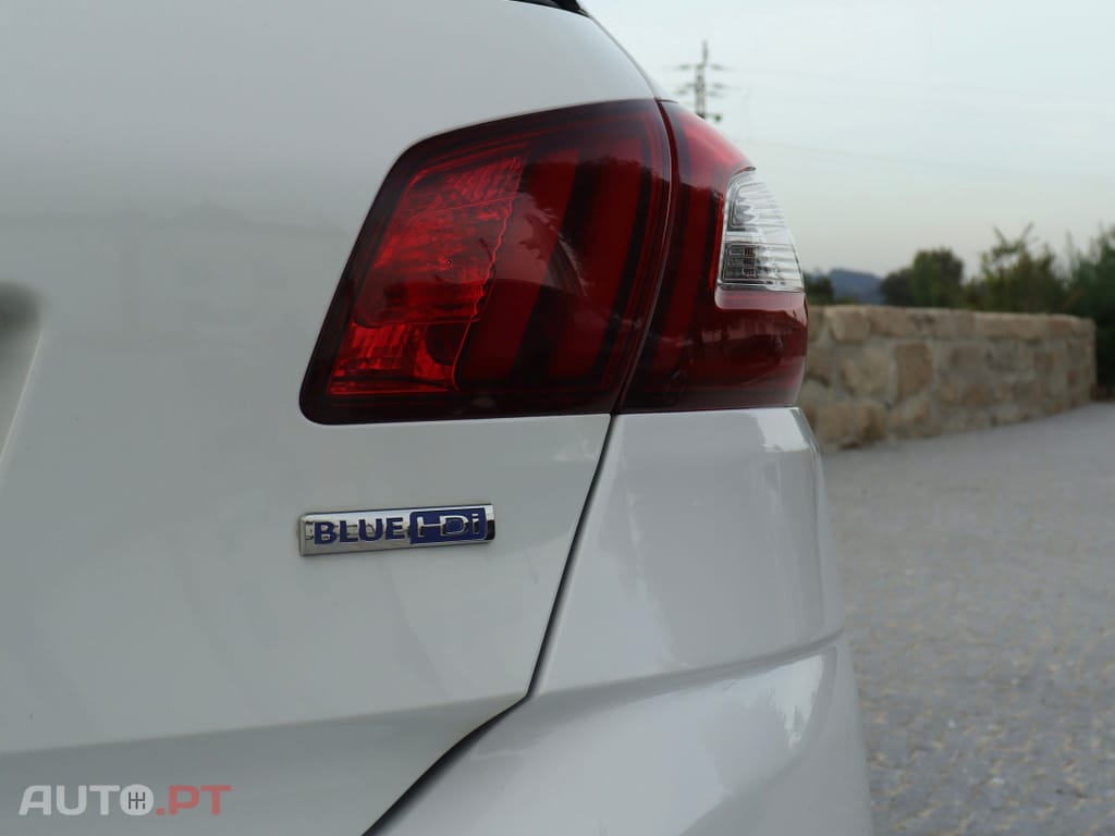 Peugeot 308 1.6 BlueHDi Allure