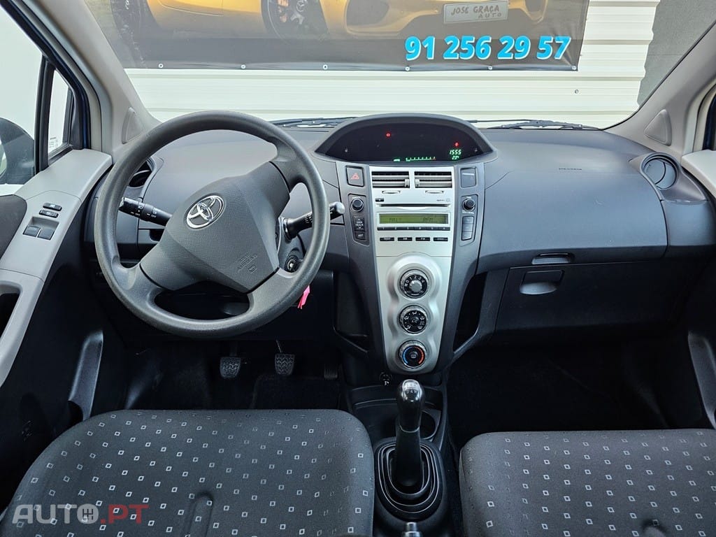 Toyota Yaris 1.0 VVT-i AC