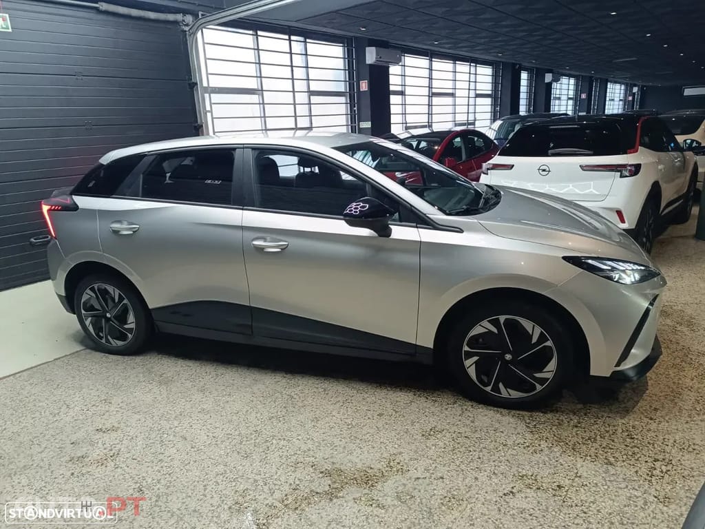 MG MG4 64 kWh Luxury