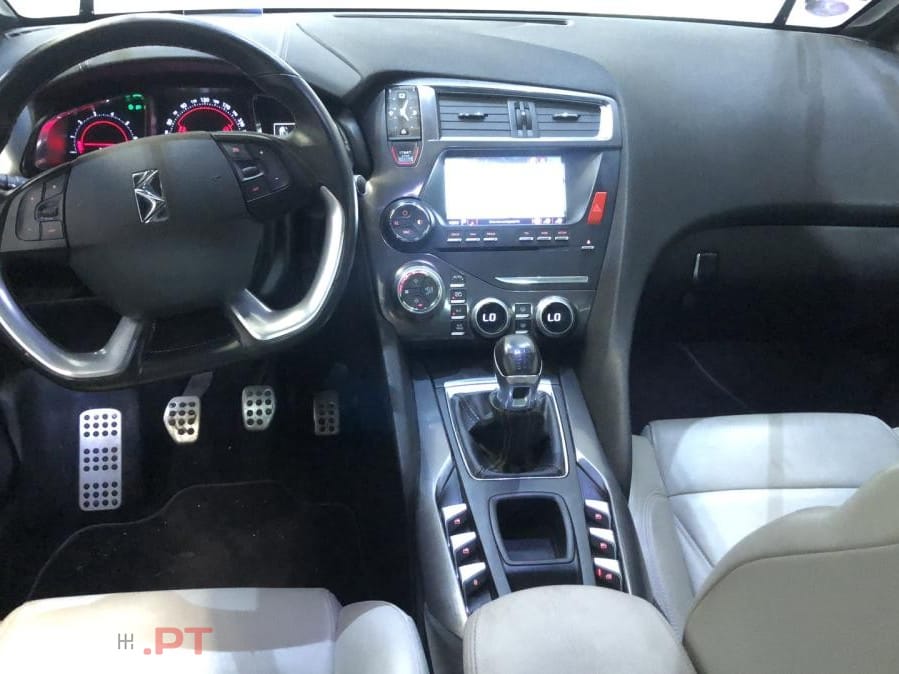 DS DS5 THP 210 Sport Chic